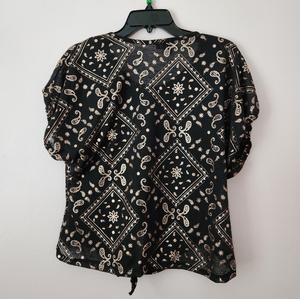 Top - Picture 2 of 3